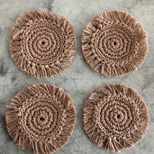 Cargar imagen en el visor de la galería, Sets portavasos tejido Crochet 4, 6, 8, 12 Pz