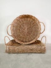 Cargar imagen en el visor de la galería, Bandeja de Bejuco Circular
